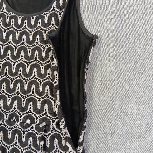 Banana Republic Women's Black Stretch Sheath Dress Size 2 Business Casual - Picture 5 of 15